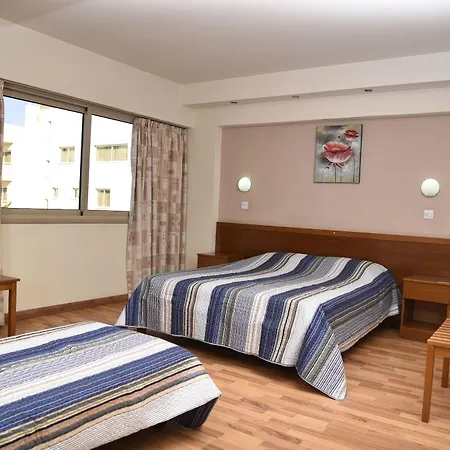 Elysso Hotel 2*