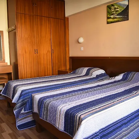 Elysso Hotel 2*