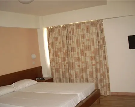 Elysso 2* Larnaca