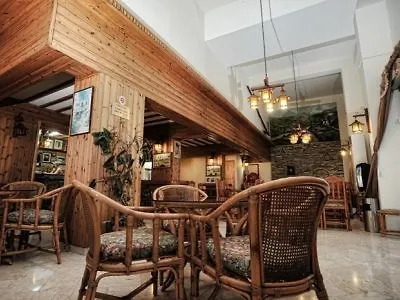 Elysso Hotel 2*