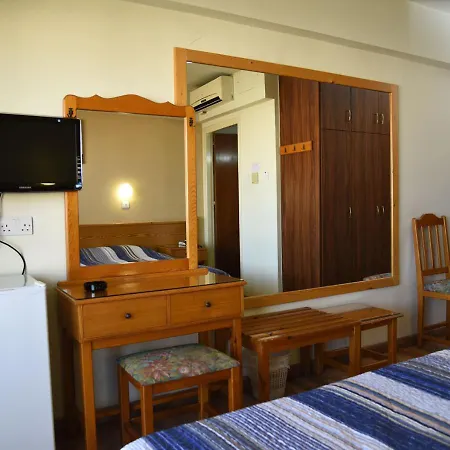 Elysso Larnaca