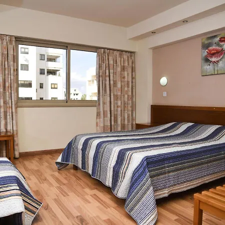 Szálloda Elysso Lárnaka